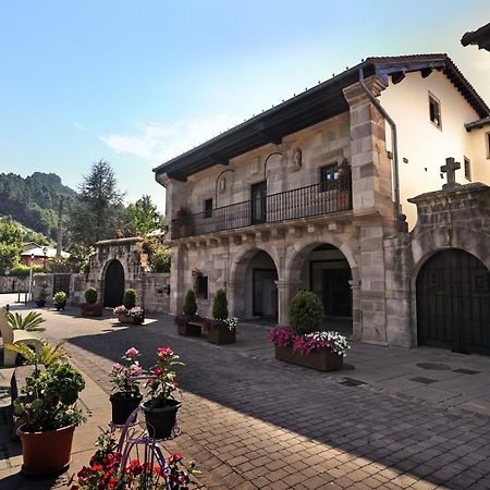 Hotel Casona De La Pinta à Ríocorvo Extérieur photo
