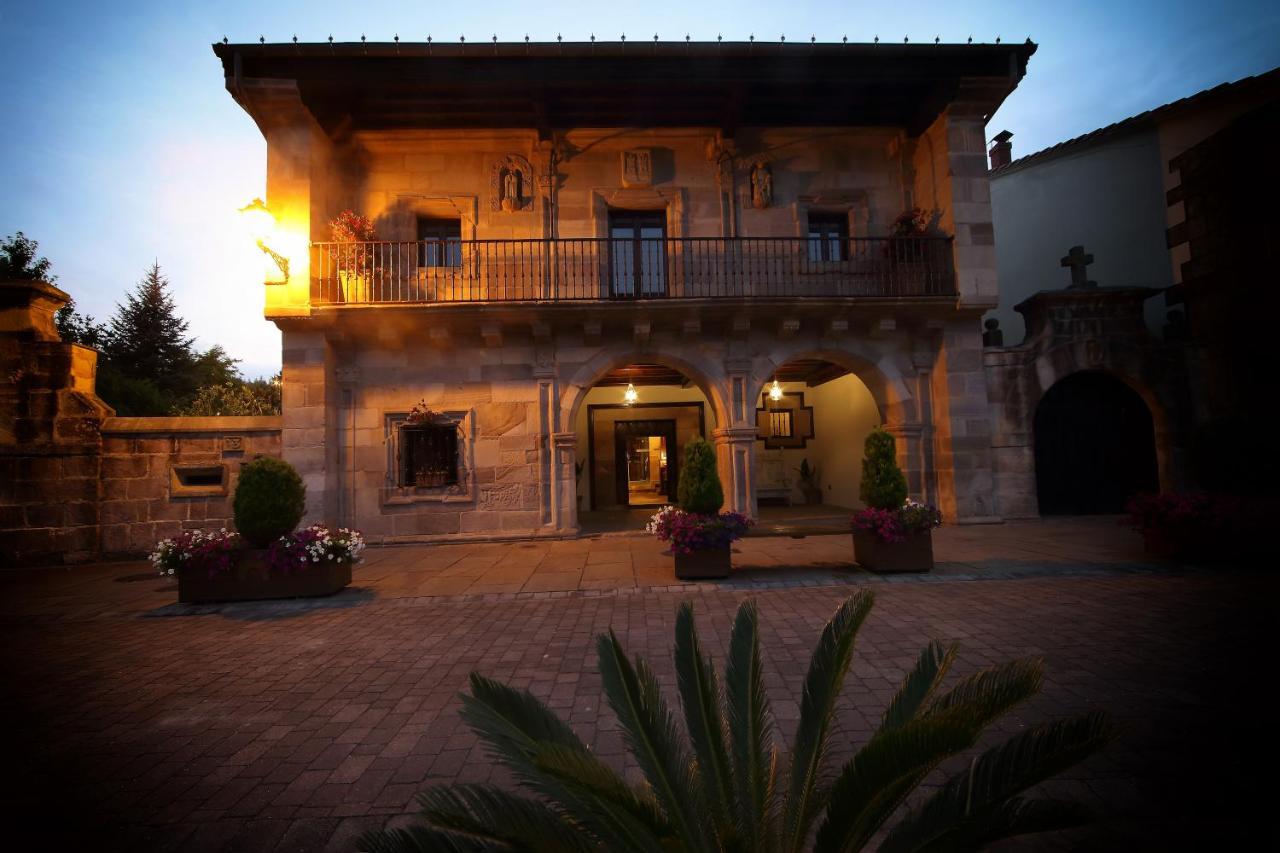 Hotel Casona De La Pinta à Ríocorvo Extérieur photo