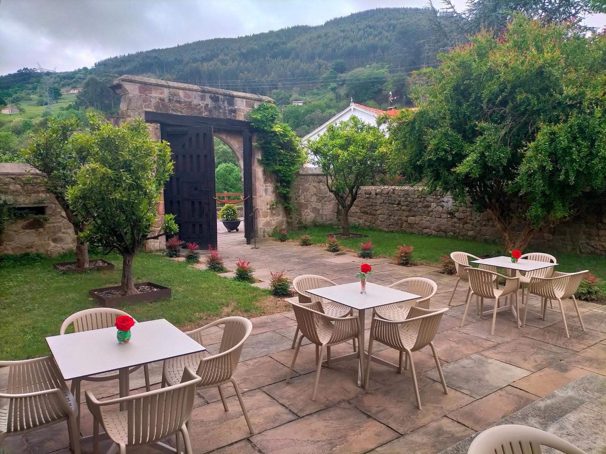 Hotel Casona De La Pinta à Ríocorvo Extérieur photo